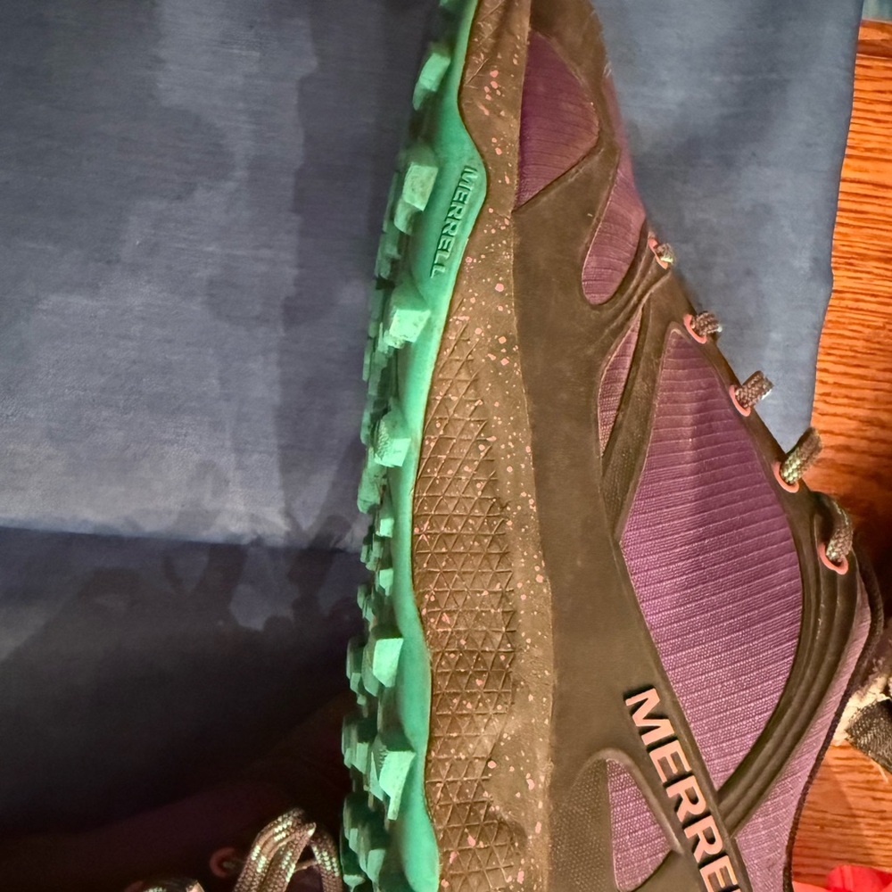women’s merrell
